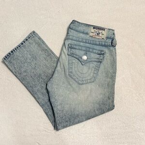 True Religion Faded Blue Denim Jean cropped 28